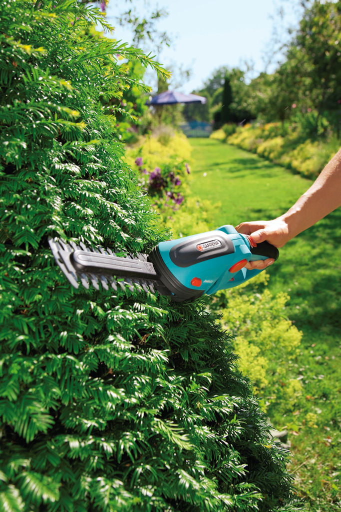 Europa Neerduwen koolstof Gardena Accu Struik- en Buxusschaar 18 cm ComfortCut, 8895-20 - NU € 89! - VVS-Online.nl Europa Neerduwen koolstof Gardena Accu Struik- en Buxusschaar 18 cm ComfortCut, 8895-20 - NU € 89! - VVS-Online.nl